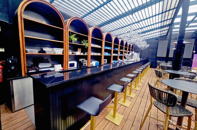 Cozinha de Apoio ao British Bar